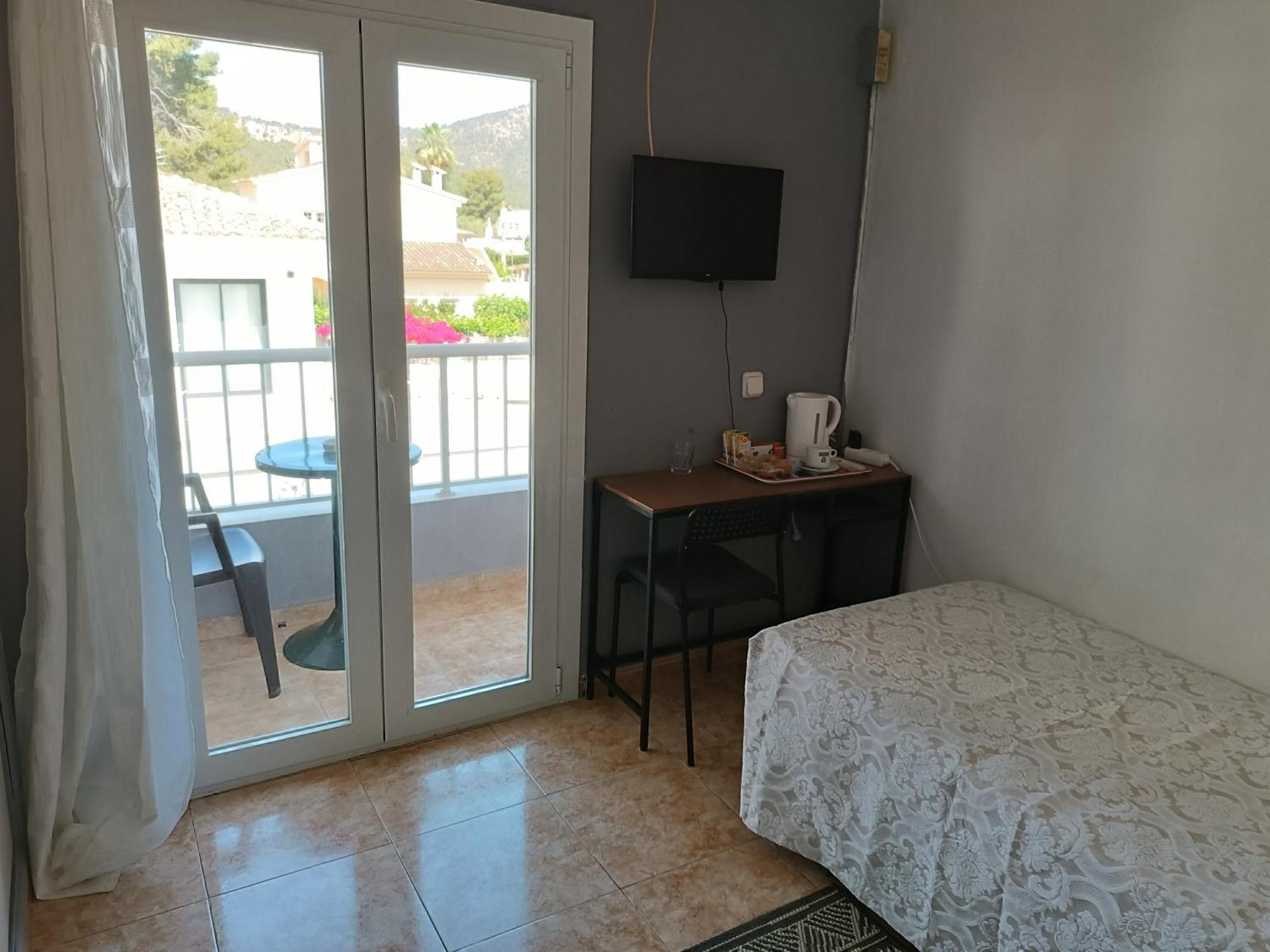 Hostal Belgica Palmanova Zimmer foto